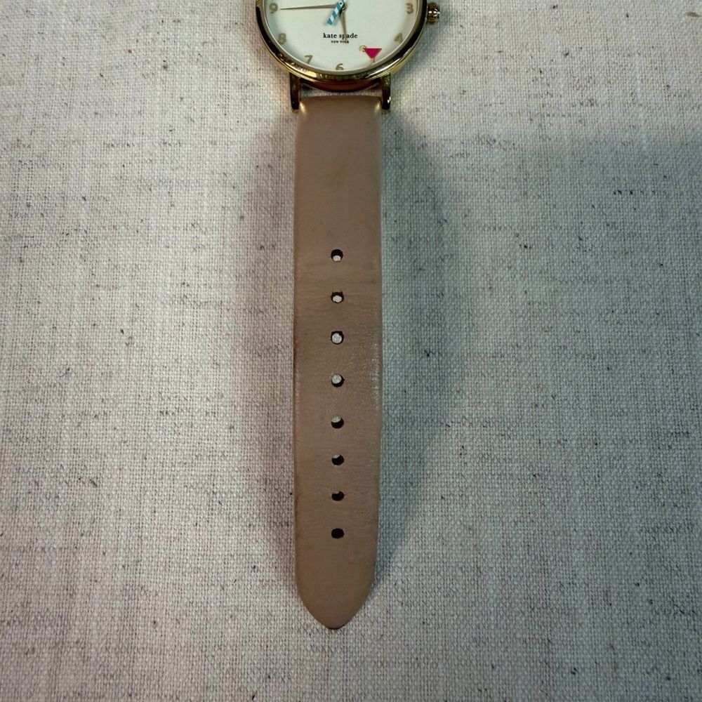 Kate Spade Metro 5 O’clock Somewhere Watch with Beige Leather Band New Battery - Picture 4 of 8